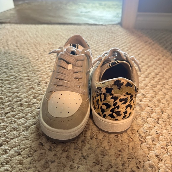 Boutique tennis shoes- tru shoes - Picture 3 of 5